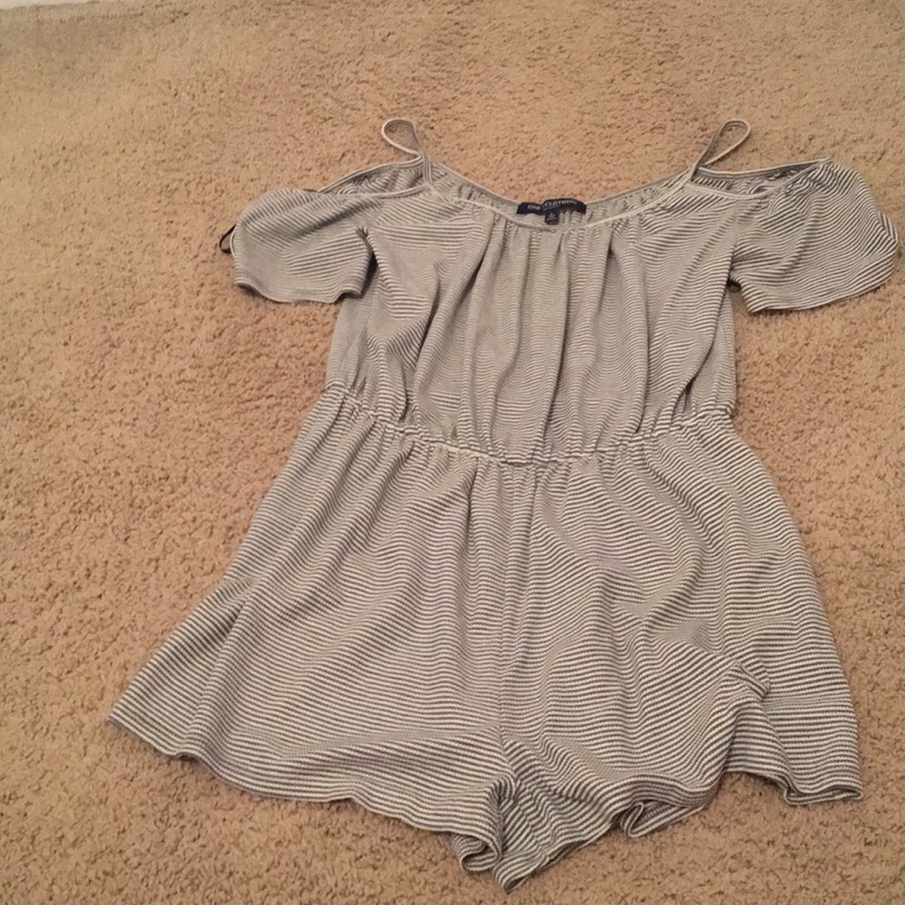 Striped open shoulder romper